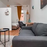 Sirius Centar *